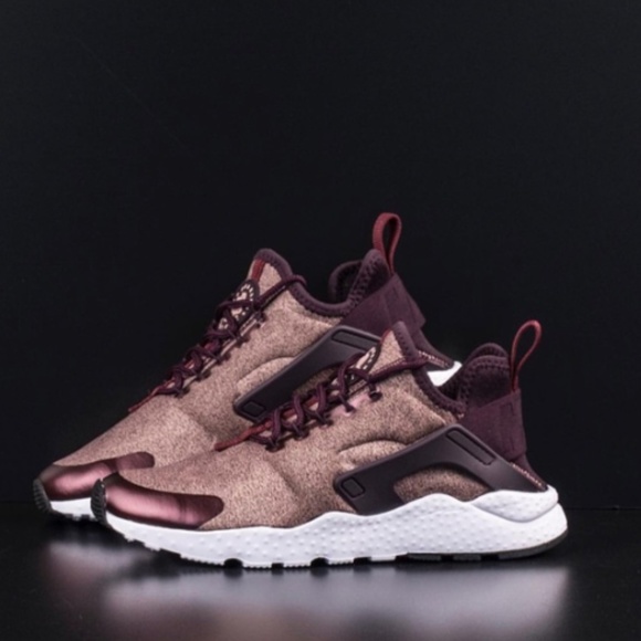 nike huarache ultra se women's